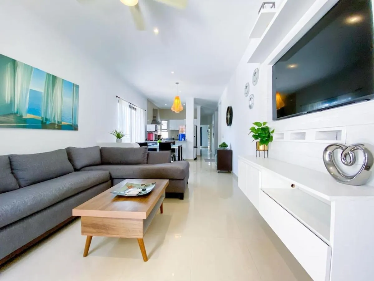 Beach Lovers Chic 2Br Home Dowtown - Sea At 100M contacts